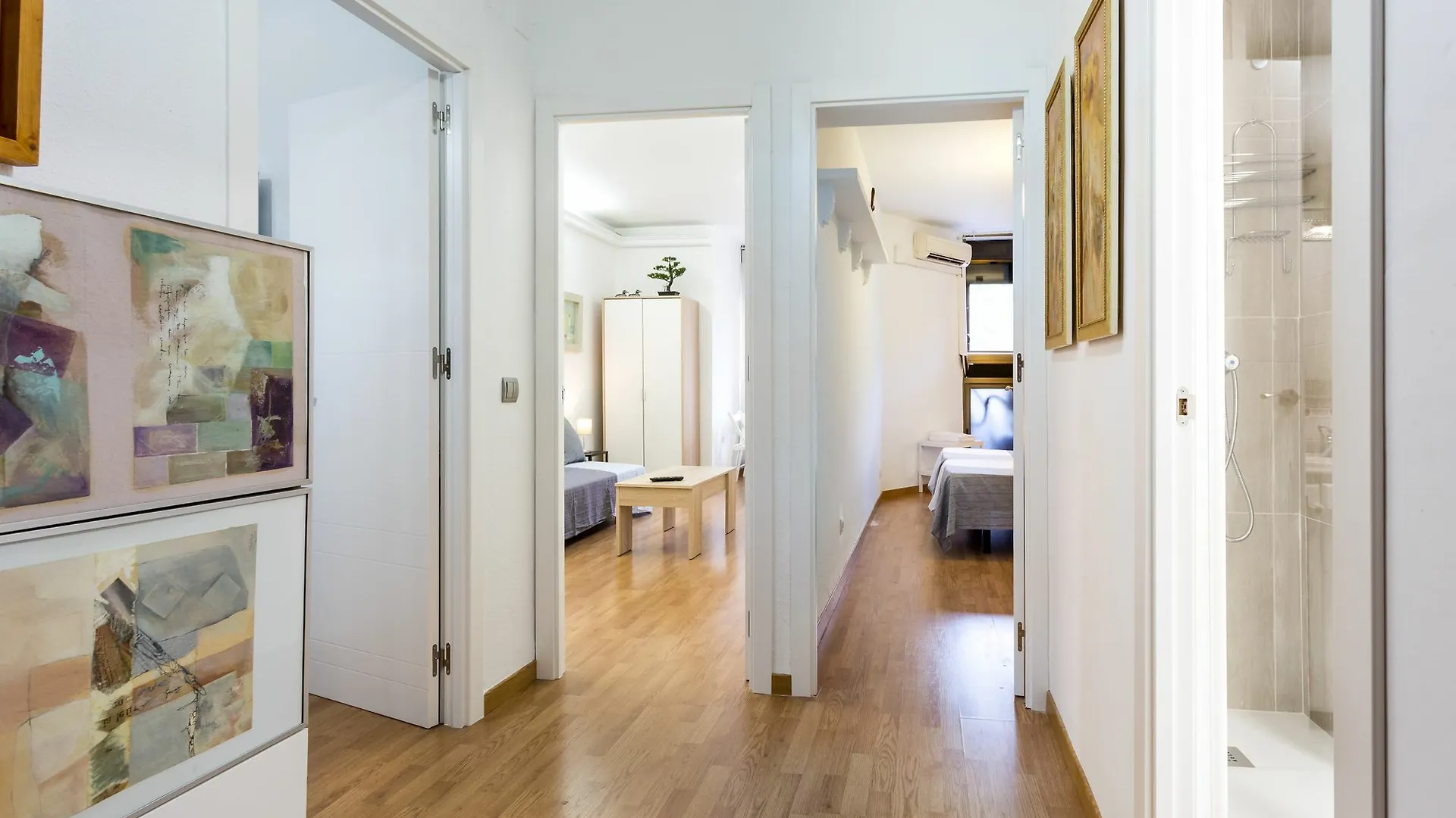 Holi-Rent Angelines Apartment Seville 0*,  Spain